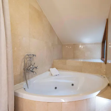 Cetina Palacio Ayala Berganza Hotel 4*