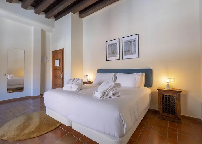 Cetina Palacio Ayala Berganza Hotel